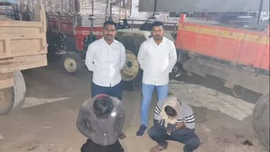 शेवगाव: थाटे तालुका शेवगाव येथे बाळू माफियांविरुद्ध स्थानिक गुन्हे शाखेची कारवाई दोन आरोपीं कडून 1020000 मुद्देमाल जप्त