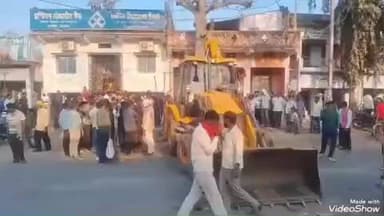 दावथ: दावथ बाजार में अतिक्रमण मुक्त कराने के नाम पर केवल खानापूर्ति, दुकानदारों में व्याप्त आक्रोश