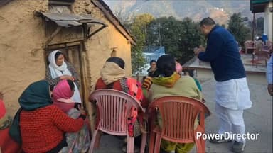 रामगढ़: रामगढ़ ब्लॉक के अंतर्गत बोहरा कोट, डाक बंगला व तल्ला रामगढ़ का विधायक राम सिंह कैड़ा ने भ्रमण कर समस्याओं को जाना