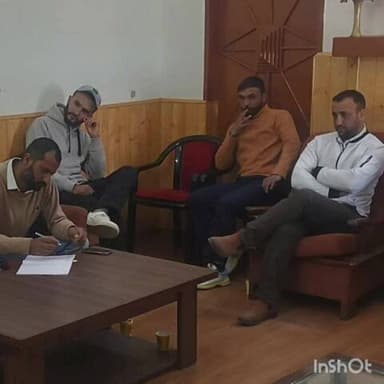 ठियोग: देवभूमि रक्षक समिति ठियोग के युवाओं ने नशे की रोकथाम के लिए ठियोग विश्राम गृह में बैठक की