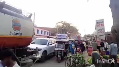 बरियारपुर: नौवागढ़ी बाजार में वाहनों की लंबी कतार लगने से 1 घंटे तक रहा जाम