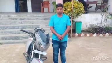 कोढ़ा: पलटनिया पेट्रोल पंप के पास पुलिस ने चोरी की मोटरसाइकिल के साथ एक शातिर चोर को गिरफ्तार किया