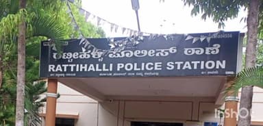 ರಟ್ಟೀಹಳ್ಳಿ: ನೆಸ್ವಿ, ಮಾವಿನತೋಪು ಗ್ರಾಮದ ಬಳಿ ಎರಡು ಬಸ್ ಗಳ ನಡುವೆ ಅಪಘಾತ