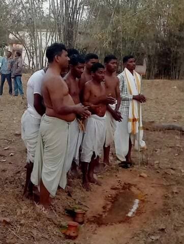 झींकपानी: झींकपानी प्रखंड समेत कोल्हान के कई गांवों में आदिवासियों ने मनाया मागे पर्व