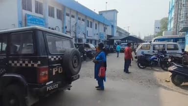 হেমতাবাদ: কালিয়াগঞ্জে সরকারি বাস থেকে পড়ে জখম ছাত্রী