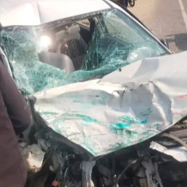 मालाखेड़ा: मालाखेड़ा थाना क्षेत्र सोनपुर पुलिया पर अलवर-सिकंदरा मेगा हाईवे पर ट्रक और कार की टक्कर, दो लोग गंभीर घायल