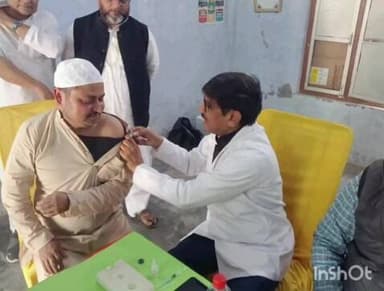 टांडा: टांडा में हज यात्रियों का टीकाकरण और प्रशिक्षण शिविर आयोजित, 114 लोगों ने लिया लाभ: स्वास्थ्य विभाग