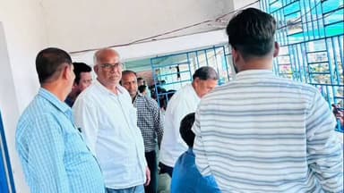 বড়ঞা: যুব সমাজের পাশে যুব সাথী, কুলিতে ক্যাম্প পরিদর্শনে ব্লক সভাপতি