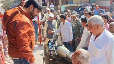 मंझिआंव: खरसोता मोड़ पर अतिक्रमण हटा, आरसीसी नाली निर्माण का रास्ता खुला, विधायक ने कराई ज़मीन उपलब्ध