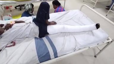 ପାଲଲହଡା: ଅନୁଗୋଳ ଟ୍ରକ ମାଲିକ ସଂଘ କାର୍ଯ୍ୟାଳୟ ନିକଟରେ ବାଇକ୍ ଧକ୍କାରେ ସ୍କୁଲ୍ ଛାତ୍ର ଗୁରୁତର