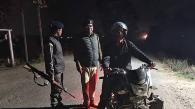 इटाढ़ी: विशेष अभियान में 18 अभियुक्त गिरफ्तार, वाहन जांच में ₹1.70 लाख का जुर्माना वसूला गया