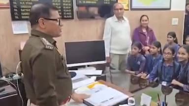 रोहिणी: दिल्ली पुलिस वीक में छात्रों ने थानों का दौरा किया, इंटरैक्टिव सत्रों से बढ़ा भरोसा और जागरूकता