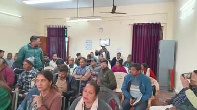 गरुड़: तहसील परिसर गरुड में तहसील दिवस का आयोजन, उपजिलाधिकारी ने अधिकारियों संग सुनी जनसमस्याएं, कुल 7 शिकायतें आईं सामने