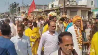 पोहरी: पोहरी सोनीपुरा हनुमान मंदिर में सात दिवसीय श्रीमद भागवत कथा शुरू, 51 कलशों के साथ निकली भव्य कलश यात्रा