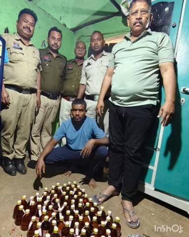 बेरला: कंडरका चौकी की पुलिस ने बोरसी में अवैध शराब बिक्री मामले में 1 आरोपी से 87 पौवा देशी शराब किया ज़ब्त