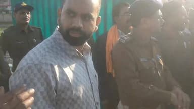 करणी सेना के साथ किसानों का केवलारी SDM ऑफिस घेराव, नहर बंद होने से फसलें बर्बाद
#केवलारी
#सिवनी
#किसान_प्रदर्शन
#नहर_प...