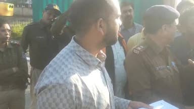 करणी सेना के साथ किसानों का केवलारी SDM ऑफिस घेराव, नहर बंद होने से फसलें बर्बाद
#केवलारी
#सिवनी
#किसान_प्रदर्शन
#नहर_प...