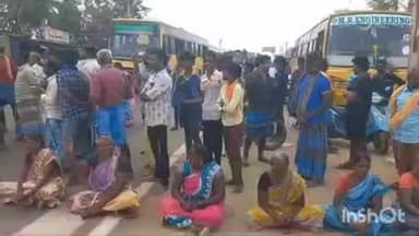 உடையார்பாளையம்: கல்லாத்தூரில் டாஸ்மாக் கடையை இடமாற்றம் செய்யகோரி, பொதுமக்கள் சாலை மறியல்- போக்குவரத்து பாதிப்பு