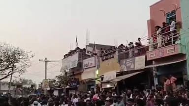 మంత్రాలయం: మంత్రాలయం : పెద్ద కడుబూరు లో శ్రీ సిద్ధరూడ స్వామి రథోత్సవం అశేష జన వాహిని మధ్య వైభవంగా జరిగింది..