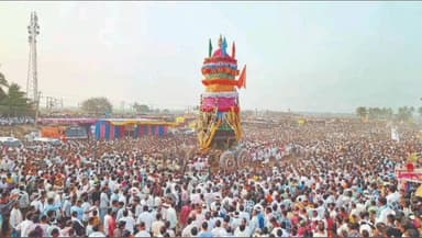 ಹಡಗಲಿ: ಕುರುವತ್ತಿ ಗ್ರಾಮದಲ್ಲಿ ಭಕ್ತಾದಿಗಳ ಸಮ್ಮುಖದಲ್ಲಿ ಅದ್ದೂರಿಯಾಗಿ ಜರುಗಿದ:ಶ್ರೀ ಮಲ್ಲಿಕಾರ್ಜುನ ಹಾಗೂ ಬಸವೇಶ್ವರ ಸ್ವಾಮಿಯ ರಥೋತ್ಸವ