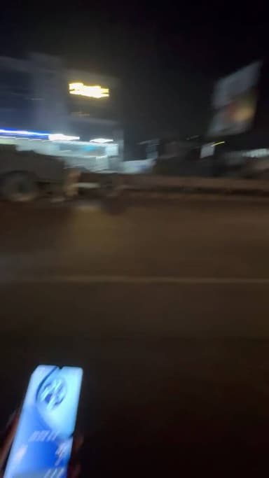 शोरूम के सामने छोटा सा एक्सीडेंट हुआ #barabanki #news #bbk #lucknow #lko