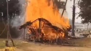 తిరువూరు పశువుల సంతలో అగ్ని ప్రమాదం