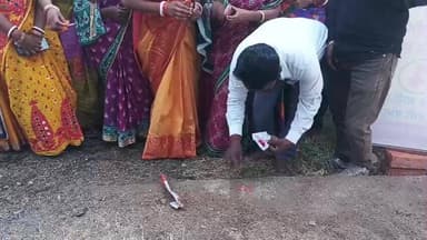 आदित्यपुर गम्हरिया: धीराजगंज में वार्ड संख्या दो की प्रत्याशी के चुनावी कार्यालय का उद्घाटन चर्चा का विषय बना