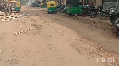 પેટલાદ: શહેરમાં સેન્ટ્રલ બેંકના ખાંચામાં ખોદકામ બાદ ડામર કામગીરી ન કરાતા ઉડતી ધૂળથી દુકાનદારો પરેશાન