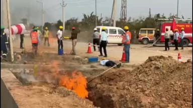 गंगरार: गंगरार में गैस लीकेज पर ऑफ-साइट मॉकड्रिल, राहत और बचाव का अभ्यास किया गया