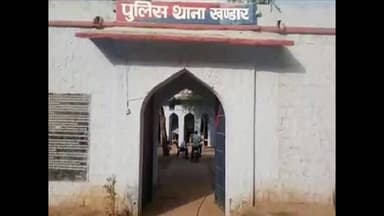 खण्डार: खंडार बोदल पुलिया के पास NH-552 पर मिट्टी के अवरोधक से टकराई बाइक, बाइक सवार घायल, अस्पताल में इलाज जारी