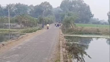 વાલિયા: શીર, દોલતપુર અને નવાનગરના મળી 70 વિદ્યાર્થીઓ એસટી બસ ગામમાં સુધી નહિ આવતા 5 કિમિ પેડલ યાત્રા કરવા મજબુર બન્યા છે.