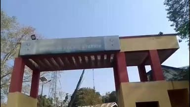 দেৰগাঁও: দেৰগাঁও HDFC BANK ৰ সন্মুখত চুৰি কাণ্ড, স্কুটিৰ লকাৰ ভাঙি দিন-দুপৰে লুটি নিলে ১১ হাজাৰ টকা, থানাত এজাহাৰ দাখিল