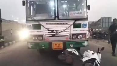 కొవ్వూరు: కోవూరులో రోడ్డు ప్రమాదం...వ్యక్తికి గాయాలు