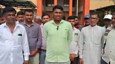 મેઘરજ: મેઘરજ તાલુકા પંચાયત આઉટ ઓર્શ કર્મીઓને છુટા કરાતા તાલુકા સરપંચો દ્વારા DDO ને આવેદન પાઠવ્યું.