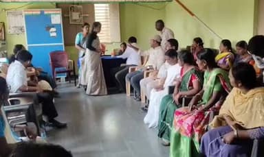 రామాయంపేట్: ఆర్ వెంకటాపూర్ :గ్రామంలో గ్రూప్ వన్ అధికారుల పర్యటన