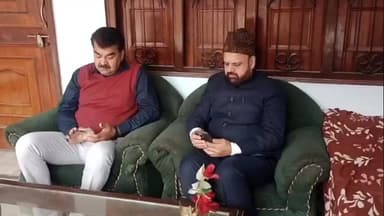 नौगावां सादात: नगर पंचायत चेयरमैन के पति और अधिशासी अधिकारी के बीच विवाद, चेयरमैन ने लगाए गंभीर आरोप