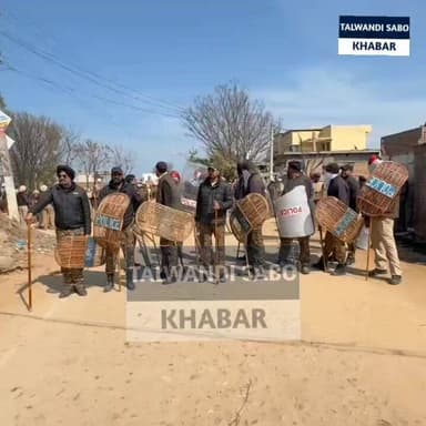 ਪਿੰਡ ਜਿਉਂਦ ਵਿਖੇ ਤ.ਣਾਅ ਪੂਰਨ ਸਥਿਤੀ, ਚੱਲੇ ਡ.ਲੇ
#talwandisabokhabar #latestnewspunjab #bathindapolice #bathindanews #Punjab...