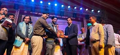 सहरसा जिला के सिमरी बख्तियारपुर प्रखंड के बाबा मटेश्वर धाम कांठो में राजकीय मटेश्वर महोत्सव में एसडीओ आलोक राय और एसडीपी...