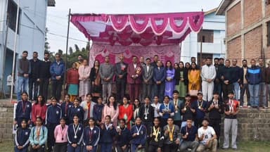 सरकाघाट: सरकाघाट महाविद्यालय में वार्षिक एथलेटिक मीट, मनीष शर्मा और शिवानी बने ओवरऑल चैंपियन