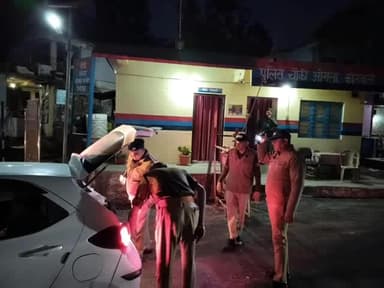 डीडीहाट: कोतवाली डीडीहाट पुलिस ने दुकान की आड़ में शराब बेचने वाले दुकान संचालक को किया गिरफ्तार