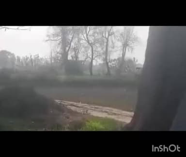 गोला गोकरणनाथ: गोला तहसील क्षेत्र के हजरतपुर फरेंदा में किसान की जमीन पर जबरन कब्जा, आयुक्त के आदेश को ठेंगा दिखाया गया