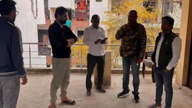 कालकाजी: तुगलकाबाद: तखंड इलाके में बन रहे चौपाल का विधायक सहीराम पहलवान ने किया निरीक्षण