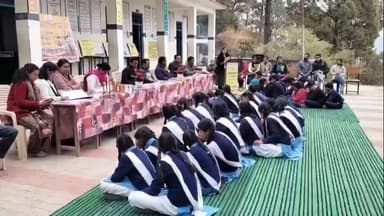 यमकेश्वर: द्वारीखाल में बेटी बचाओ, बेटी पढ़ाओ के तहत आयोजित हुआ “अफसर बिटिया” कार्यक्रम