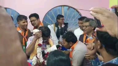 ময়না: তৃণমূলের প্রাক্তন বিধায়ক BJPতে যোগদান করায় তৃণমূল কংগ্রেস কি দুর্বল হল?কি বললেন ময়না পঞ্চায়েত সমিতির সভাপতি ?