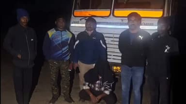 मोहाडी: करडी परिसरात विनापरवाना रेतीची वाहतूक करणारा ३५ लाखांचा टिप्पर जप्त; दोघांवर गुन्हा दाखल