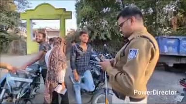 नैनपुर: "हेलमेट पहने सुरक्षित रहे" अभियान के तहत थाना नैनपुर के सामने दो पहिया वाहन चेकिंग, 11 वाहनों के काटे चालान