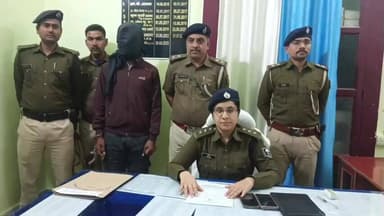 सरैया: खुटाही गांव में शादी समारोह में हथियार लहराने वाला युवक गिरफ्तार, भेजा गया जेल