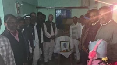 चौपारण: विधायक मनोज कुमार यादव झापा में श्राद्ध कार्यक्रम में हुए शामिल