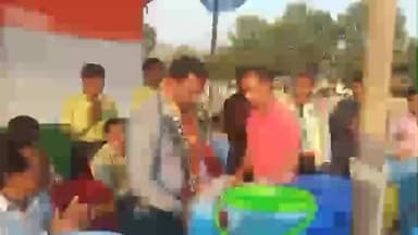 শীতলকুচি: সর্বেশ্বর জয় দুয়ার জুনিয়র বেসিক স্কুলের মাঠে যুব তৃণমূলের পরিচালনায় খেলা হবে কর্ম সূচি পালন হলো