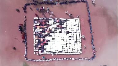 जिंतूर: शिवरायांचे 396 व्या जयंती निमित्त 396 विद्यार्थी, 396 कार्ड शीट्सने साकारली डोळ्यांचे पारणे फेडणारी भव्य कलाकृती